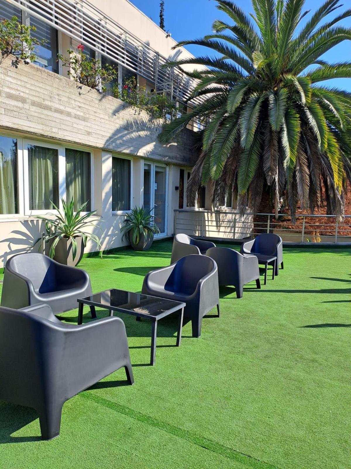 Howard Johnson Hotel Йерба-Буэна Экстерьер фото